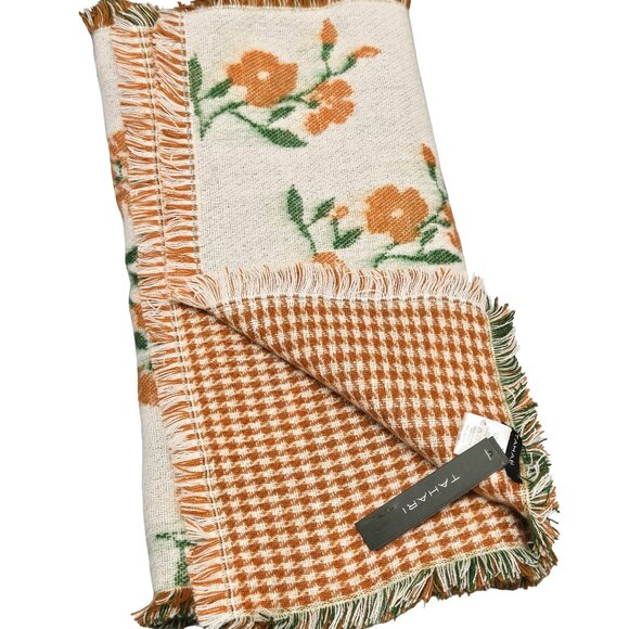 Tahari Accessories - NWT TAHARI FLORAL HOUNDSTOOTH REVERSIBLE WRAP SHAWL LAP BLANKET ACRYLIC $48